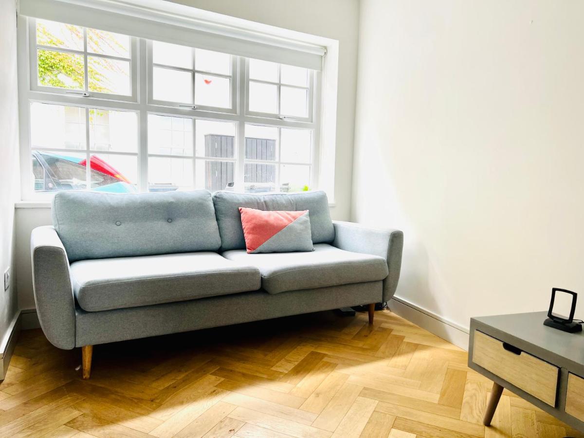 Stylish 1 Bedroom Designer Apartment London Exterior photo